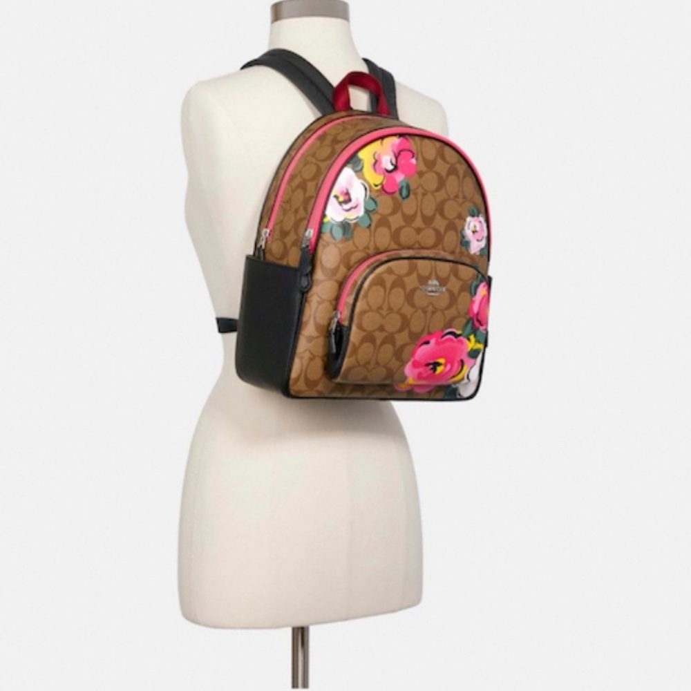 Authentic Coach Court Backpack In Signature Canvas With Vintage Rose 💕